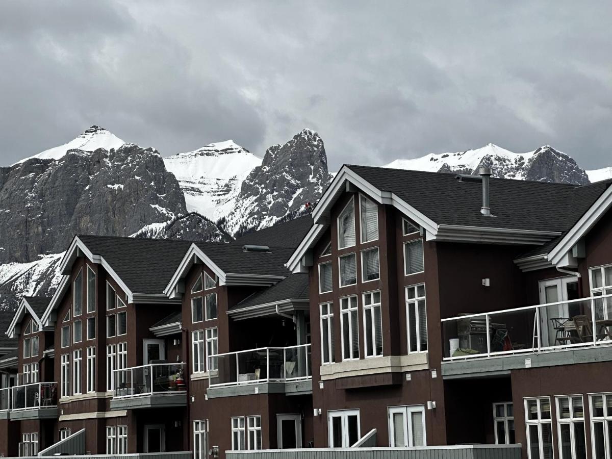 Luxury Two Queen Beds Condo - Grande Rockies Resort Indoor Parking Pool Hot Tub Gym Canmore Eksteriør bilde