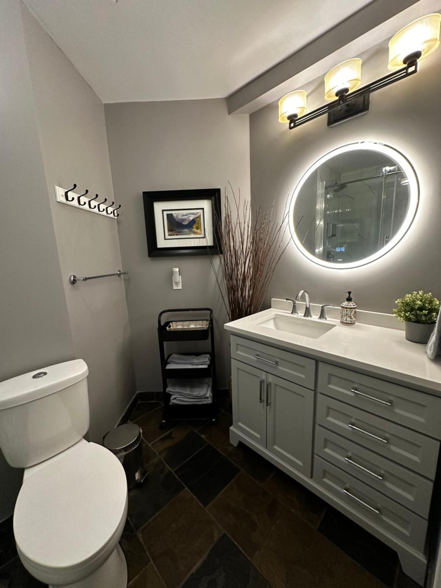 Luxury Two Queen Beds Condo - Grande Rockies Resort Indoor Parking Pool Hot Tub Gym Canmore Eksteriør bilde