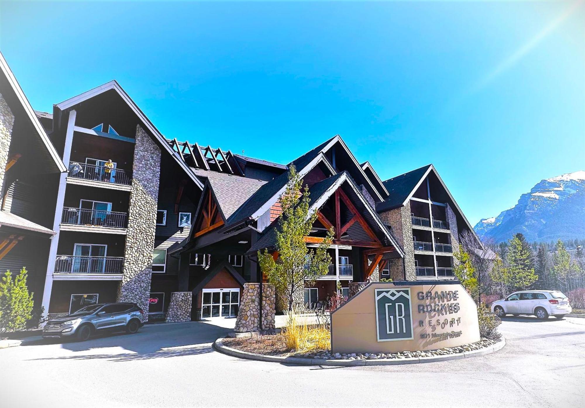 Luxury Two Queen Beds Condo - Grande Rockies Resort Indoor Parking Pool Hot Tub Gym Canmore Eksteriør bilde